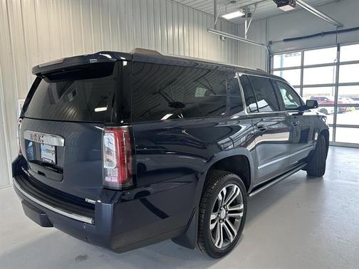Dark Sapphire Blue Metallic 2018 GMC Yukon XL Denali