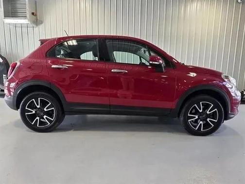 Rosso Passione (Red Hypnotique Clear Coat) 2017 FIAT 500X Pop