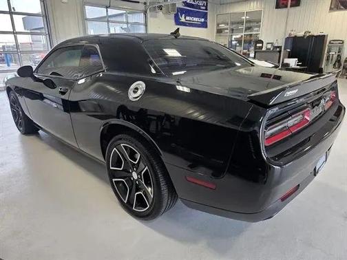 Pitch Black Clearcoat 2015 Dodge Challenger R/T