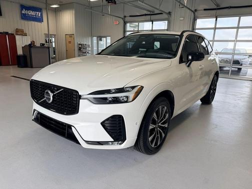 Crystal White Metallic 2024 Volvo XC60 B5 Plus Dark Theme