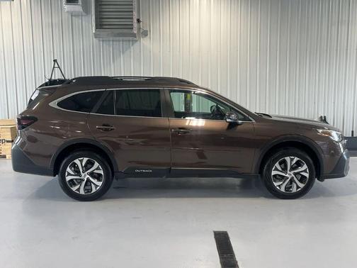 Cinnamon Brown Pearl 2022 Subaru Outback Limited
