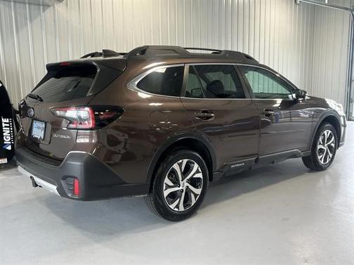 Cinnamon Brown Pearl 2022 Subaru Outback Limited