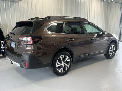 Cinnamon Brown Pearl 2022 Subaru Outback Limited