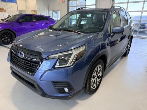Horizon Blue Pearl 2023 Subaru Forester Premium