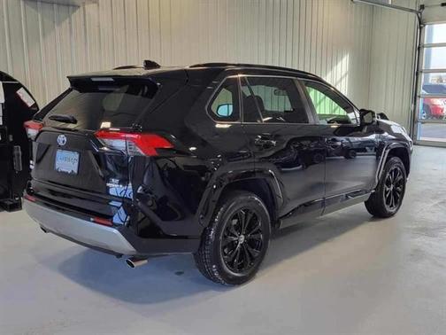 2023 Toyota RAV4 Hybrid SE