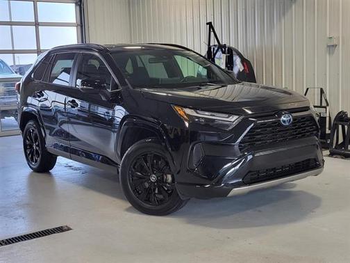 2023 Toyota RAV4 Hybrid SE