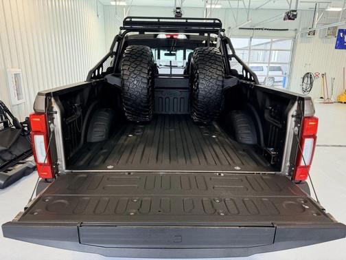 Stone Gray Metallic 2022 Ford F-250 Lariat