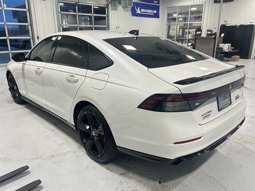 2023 Honda Accord Hybrid Sport-L