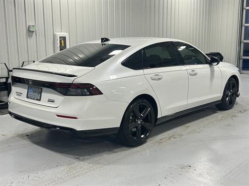 2023 Honda Accord Hybrid Sport-L