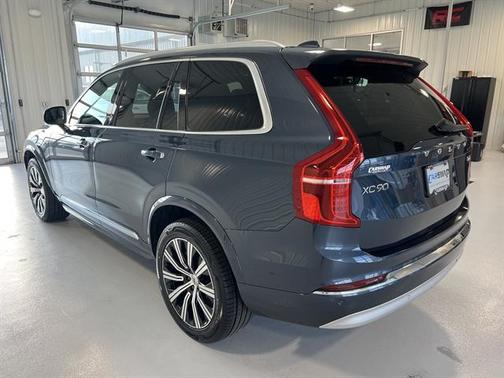 2022 Volvo XC90 T6 Inscription