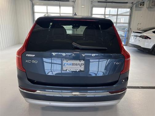 2022 Volvo XC90 T6 Inscription