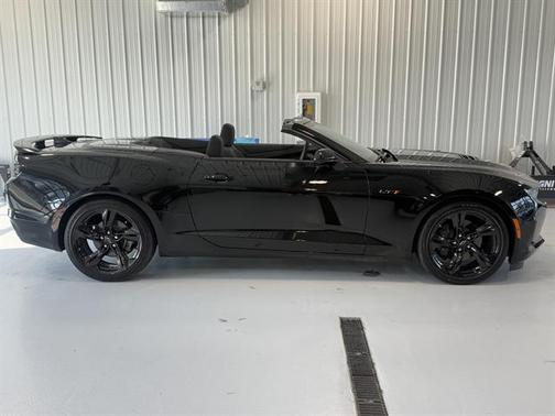 2023 Chevrolet Camaro RWD Convertible LT1