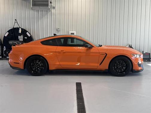 2020 Ford Shelby GT350 Base
