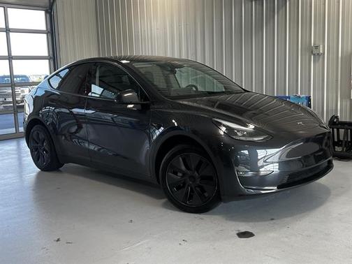 2025 Tesla Model Y Long Range Dual Motor All-Wheel Drive