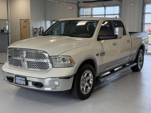 Pearl White 2017 RAM 1500 Laramie