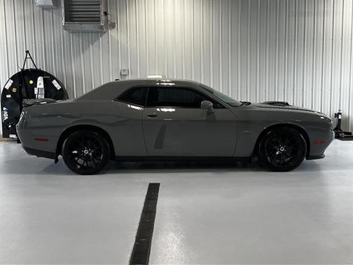 2017 Dodge Challenger R/T