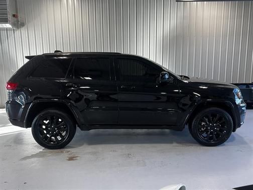 2021 Jeep Grand Cherokee Laredo