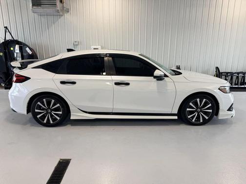 Platinum White Pearl 2023 Honda Civic EX-L