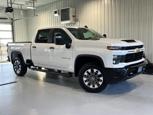 2024 Chevrolet Silverado 2500 Custom