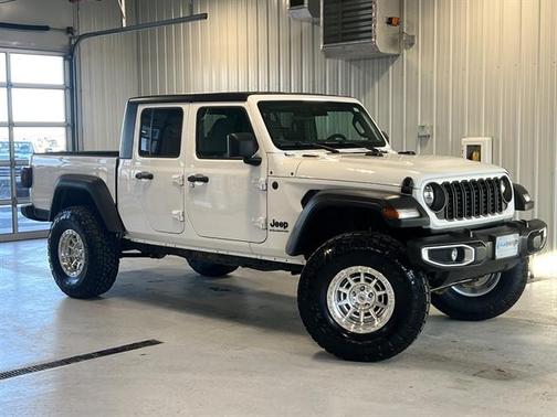 2025 Jeep Gladiator Sport S