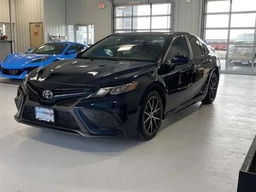 Galactic Aqua Mica 2021 Toyota Camry SE