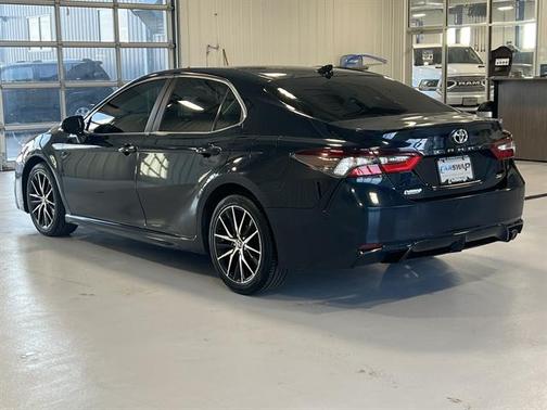 Galactic Aqua Mica 2021 Toyota Camry SE