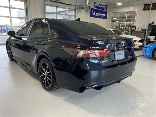 Galactic Aqua Mica 2021 Toyota Camry SE