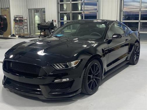 2018 Ford Shelby GT350 Base