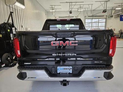 Onyx Black 2024 GMC Sierra 1500 SLT