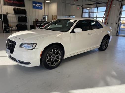 2017 Chrysler 300 S