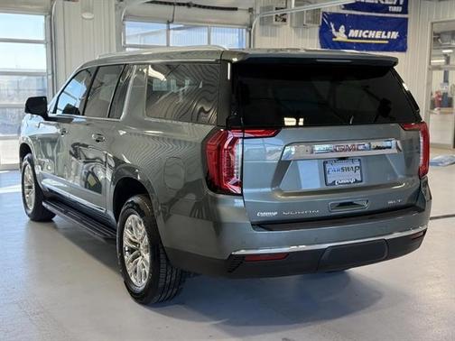 2024 GMC Yukon XL SLT