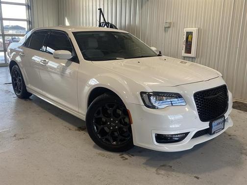 2023 Chrysler 300 Touring