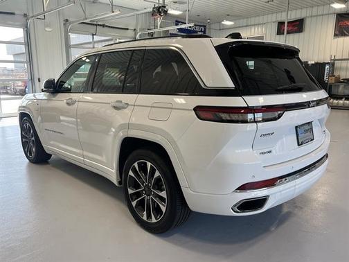 2023 Jeep Grand Cherokee 4xe Overland