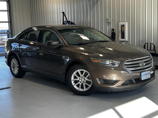 2015 Ford Taurus SE