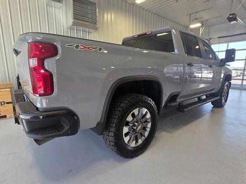 Slate Gray Metallic 2025 Chevrolet Silverado 2500 Custom