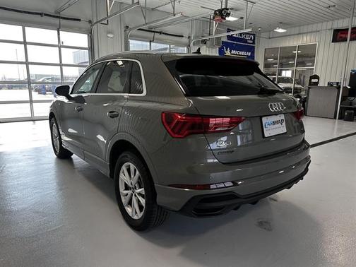 2023 Audi Q3 Premium 45 TFSI S line quattro Tiptronic