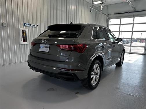 2023 Audi Q3 Premium 45 TFSI S line quattro Tiptronic