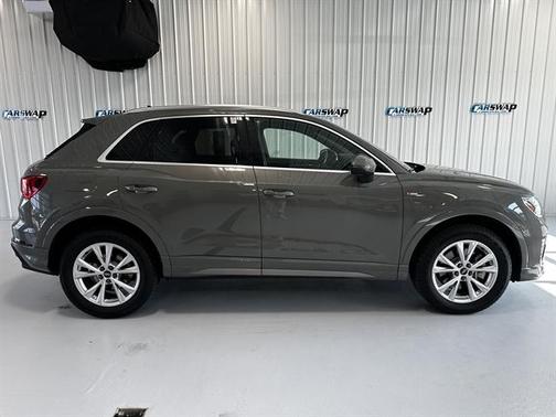 2023 Audi Q3 Premium 45 TFSI S line quattro Tiptronic