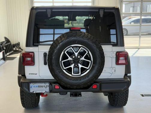 Bright White Clearcoat 2024 Jeep Wrangler Rubicon
