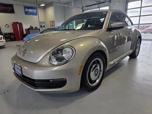 Reflex Silver Metallic 2013 Volkswagen Beetle 2.5L