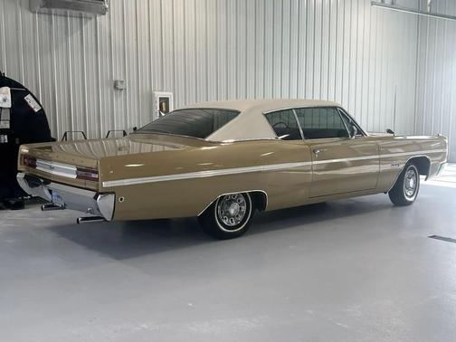 1968 Plymouth Fury 2DR