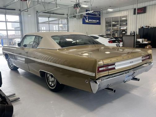 1968 Plymouth Fury 2DR