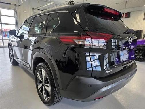 Super Black 2023 Nissan Rogue SL