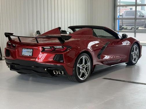 Red Mist Metallic Tintcoat 2022 Chevrolet Corvette Stingray w/2LT