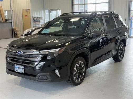 Crystal Black Silica 2025 Subaru Forester Premium
