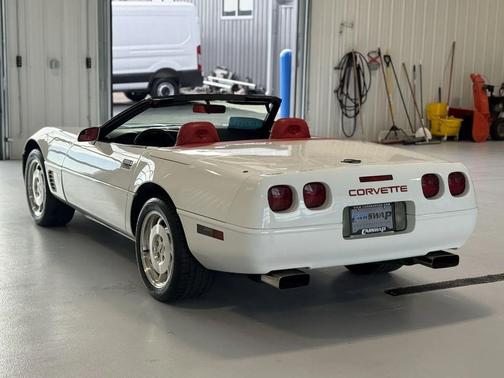 1996 Chevrolet Corvette Base