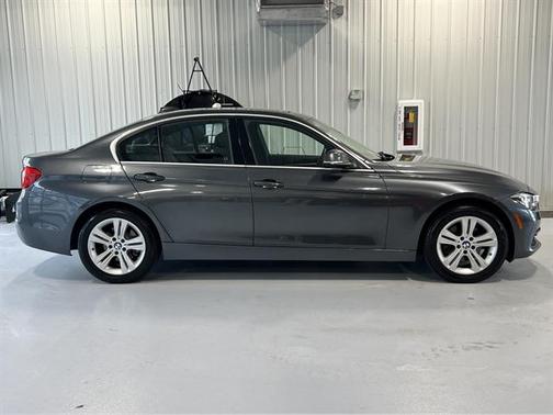 2018 BMW 330 xDrive