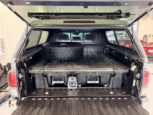 Lunar Rock 2023 Toyota Tacoma TRD Sport
