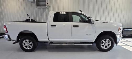 2023 RAM 2500 Big Horn Crew Cab 4x4 6'4' Box