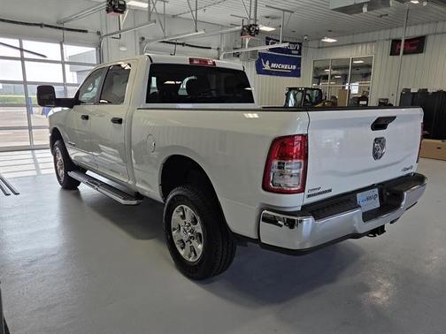 2023 RAM 2500 Big Horn Crew Cab 4x4 6'4' Box